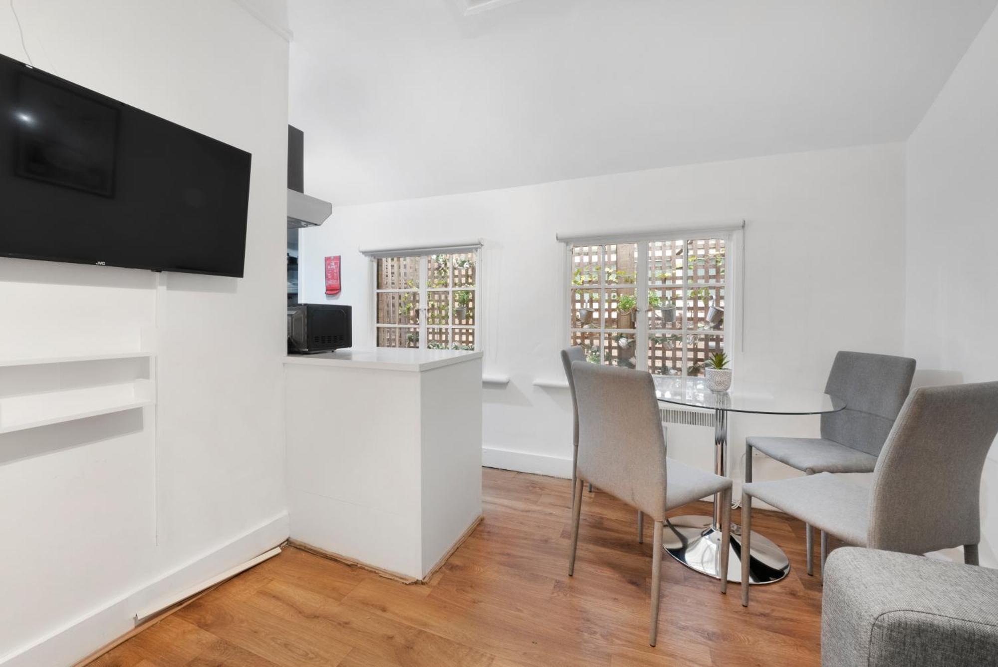 2 Bed Piccadilly Apartment 1 Londres Extérieur photo